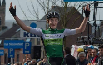 Maikel Zijlaard wint met overmacht de 2e etappe!