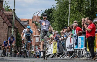 Alex Molenaar wint de 36e editie van de SPIE Internationale Juniorendriedaagse