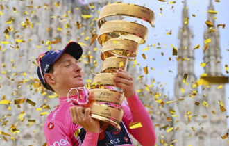 Tao Geoghegan Hart wint De Giro d'Italia 2020