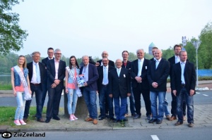 300_bestuur_2014.jpg